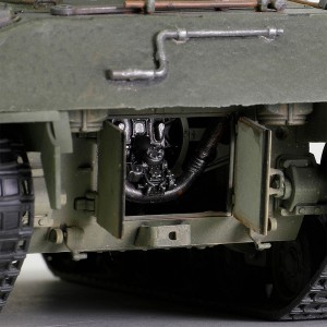 FOV-912102A 1:32 U.S.med.tank Sherman M4(105),HVSS