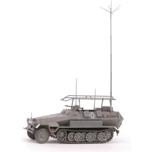 Z3604 1:35 SD.KFZ.251/3 AUSF.B RADIO CAR
