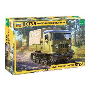 Z3663 1:35 STZ-5 SOVIET ARTILLERY TRACTOR