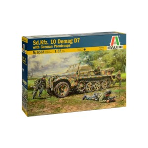 I6561 1:35 Sd.Kfz.10 DEMAG D7 with paratroopers