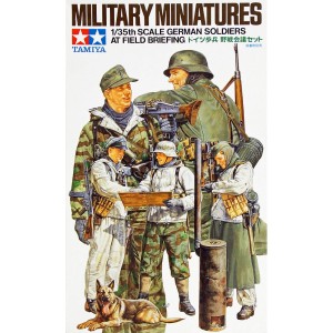 Tamiya 35212 Ger. Soldiers Field Briefing