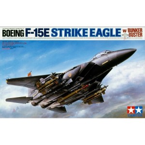 Tamiya 60312 F-15E w/Bunker Buster