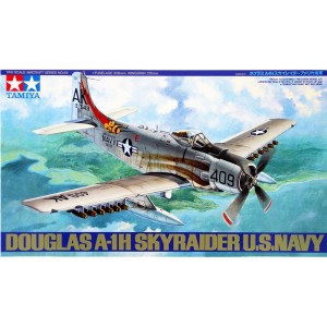 Tamiya 61058 Skyraider U. S. Navy